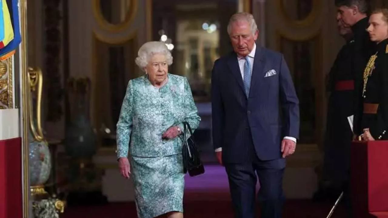Regina Elisabetta II e Carlo