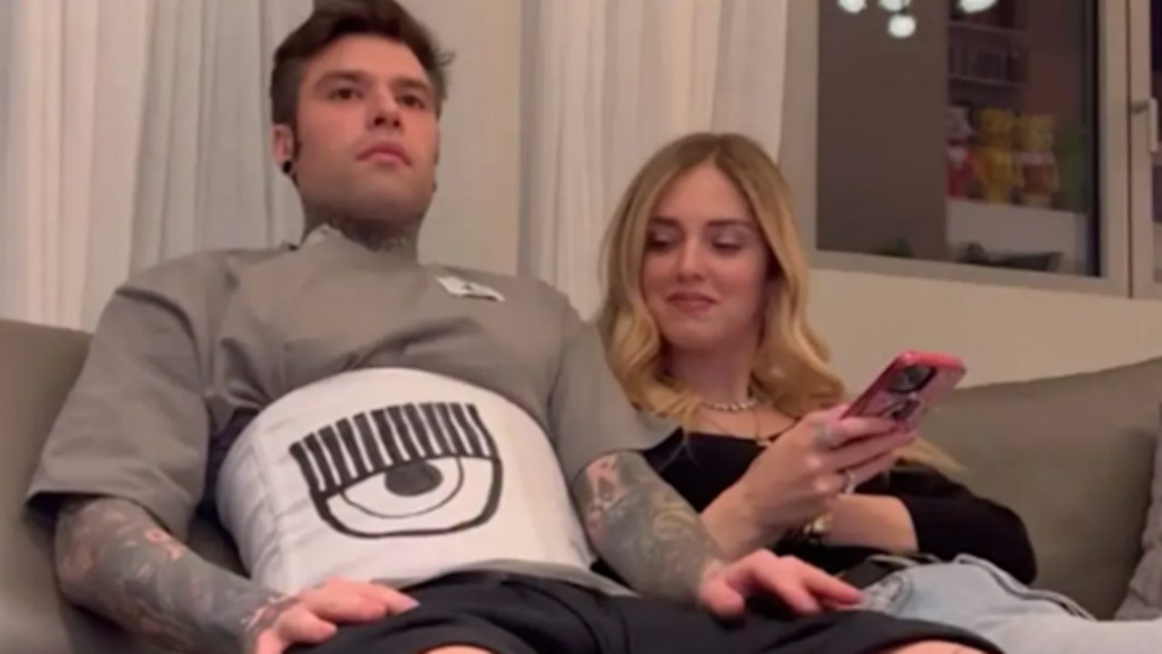 Fedez busto griffato Ferragni